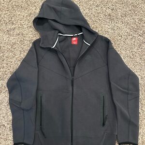 Nike Men's Dark Gray Windrunner Jacket